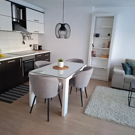 아파트 Max Sa Privatnim Parkingom 바냐루카