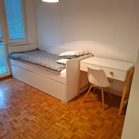 Appartement Max Sa Privatnim Parkingom