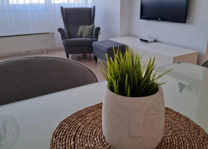 Max Sa Privatnim Parkingom * Banja Luka